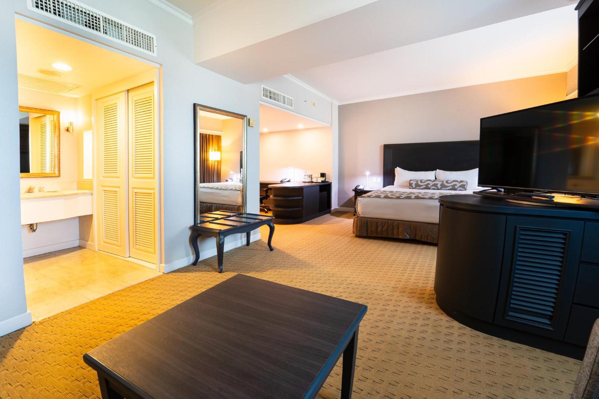 Crowne Plaza Managua By Ihg Hotel Екстериор снимка